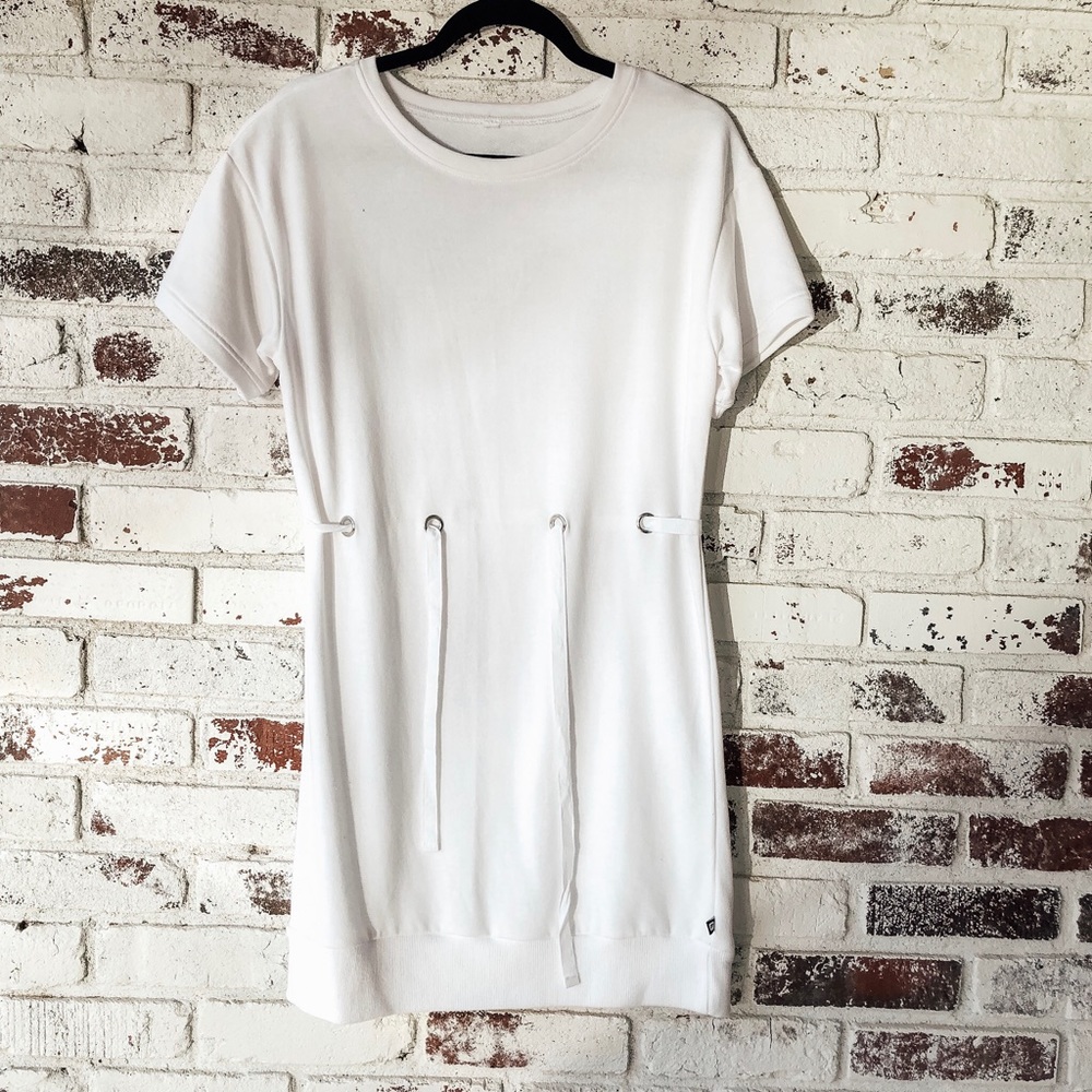 Fabletics. Dress